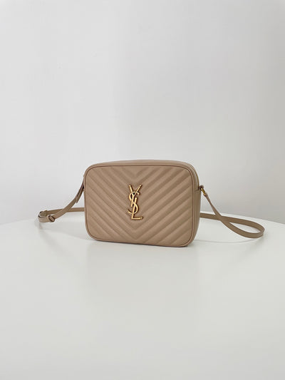 VAREL Chic Intemporel : Sac Bandoulière Camera Taupe et Finitions Dorées