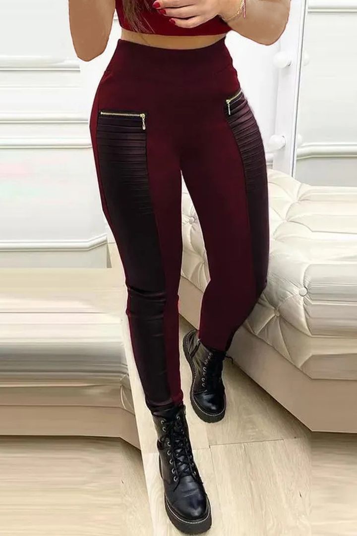 Pantalon en similicuir avec bordure contrastante et fermeture éclair