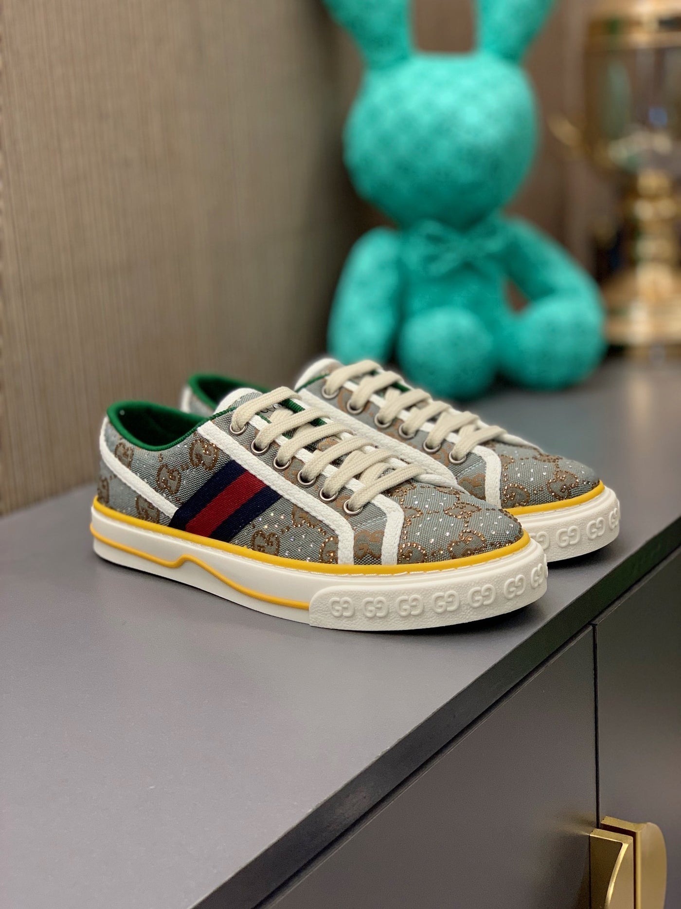 Baskets Canvas Monogramme Élégantes - Style Urbain Rétro-Chic & Confort Supreme