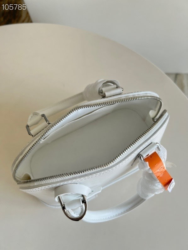 La Pièce Versatile : Le Sac Qui S'Adapte à Votre Rythme.