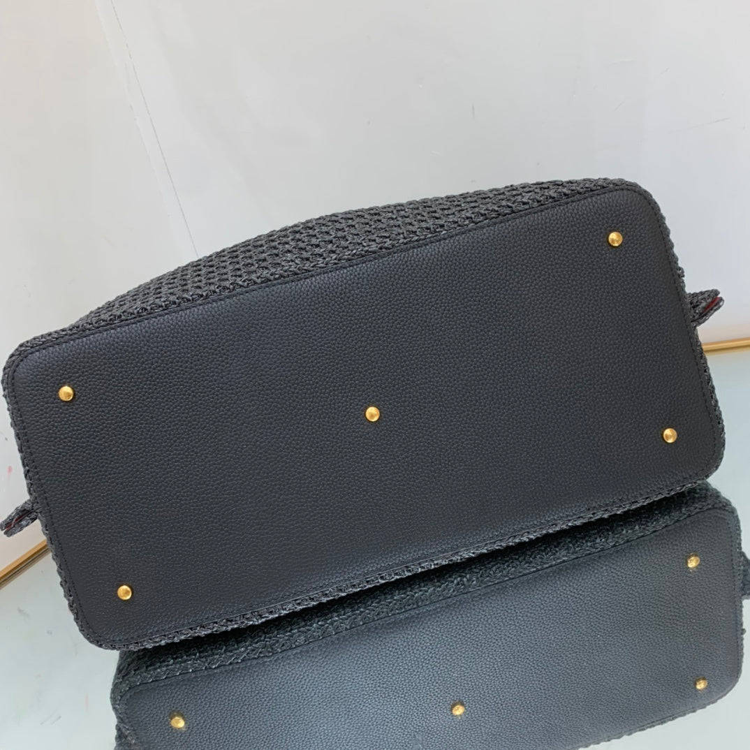 L'Allure Décontractée : Le Sac Façonné pour la Ville.