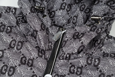 Le Confort Doré : La Doudoune Courte Sherpa