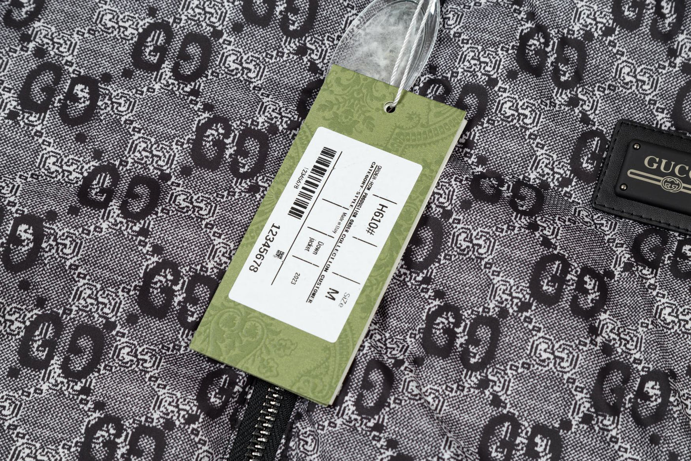 Le Confort Doré : La Doudoune Courte Sherpa