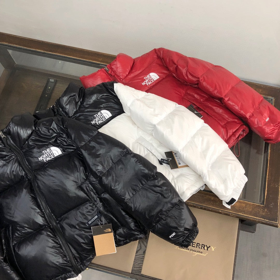 Le Réconfort Chromatique : Doudoune Cropped Chaleur Doublée