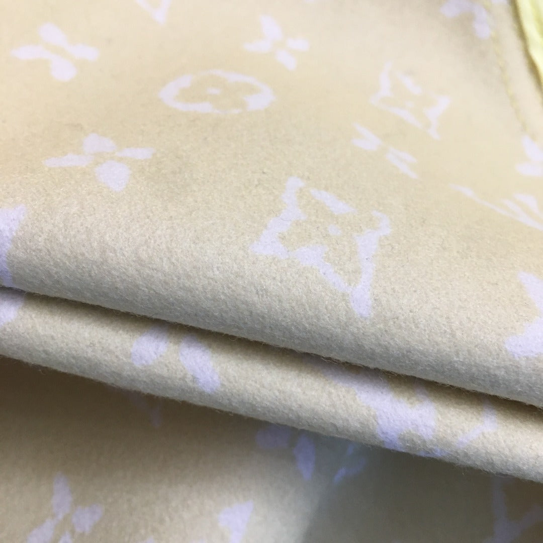 L'Allure Signature : Douceur et Sophistication.