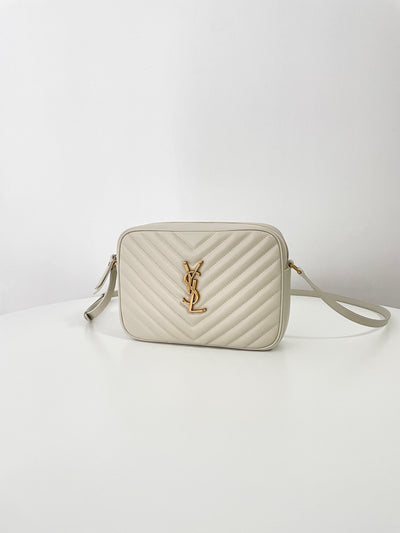 VAREL Lumière Douce : Sac Bandoulière Camera Crème Matelassé et Métal Doré