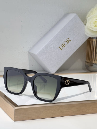 L'Éclat du Mystère : Lunettes de Soleil Glamour Oeil-de-Chat