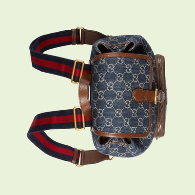 L'Accessoire Signature : L'Art du Détail Sophistiqué.