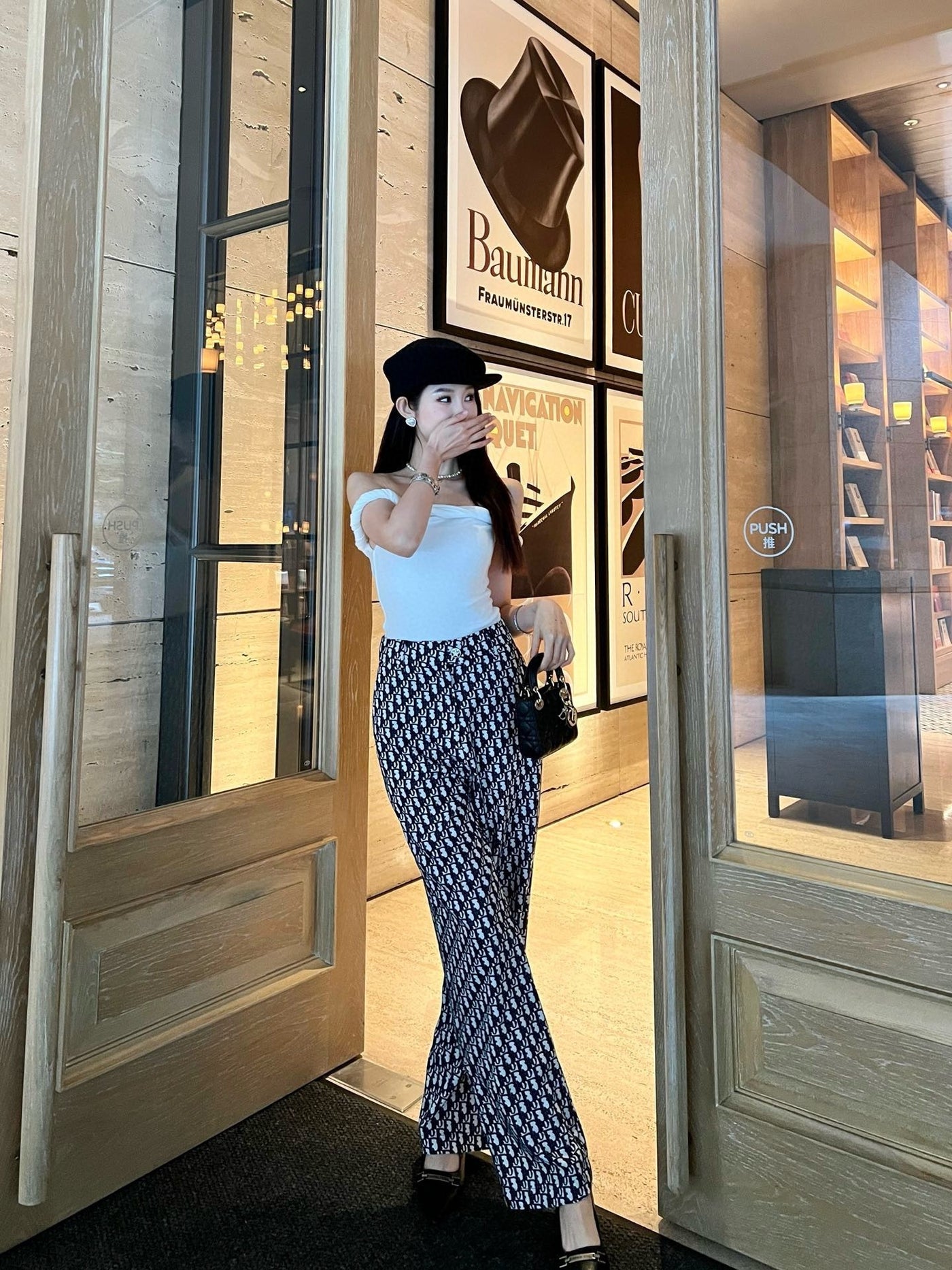 Pantalon Palazzo Imprimé Chic - Coupe Droite Taille Haute Luxueuse