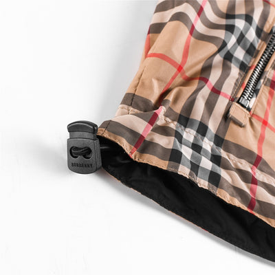 L'Art du Tissage. Une Pièce Rétro Luxe.