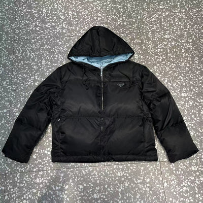 L'Édition Bicolore : Maîtrise du Volume et de la Lumière