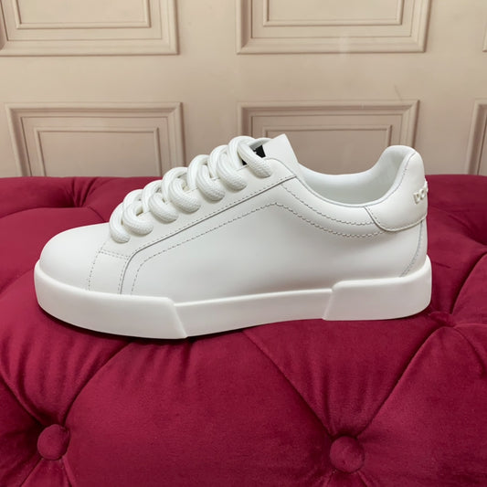L'Essence du Minimalisme : Sneaker Blanche Haute Qualité