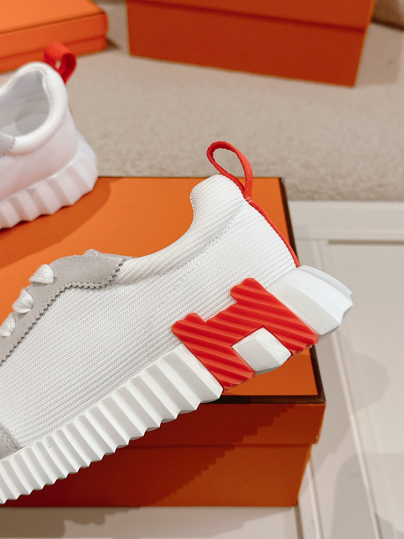 L'Élégance de l'Heure Dorée : Doudoune Cropped Confort Absolu