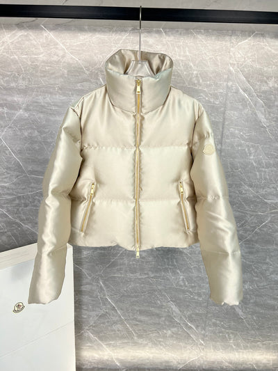 L'Élégance Cocooning : Doudoune Cropped Col Sherpa