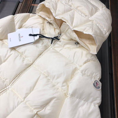 COLLECTION DOUDOUNE CAPUCHÉE CHALEUR ET ÉLÉGANCE TRILOGIE