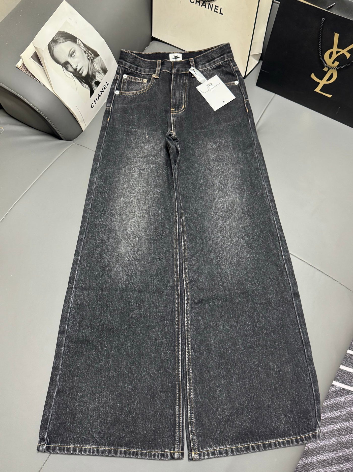 L'Art de la Maille. Pièce de Collection.