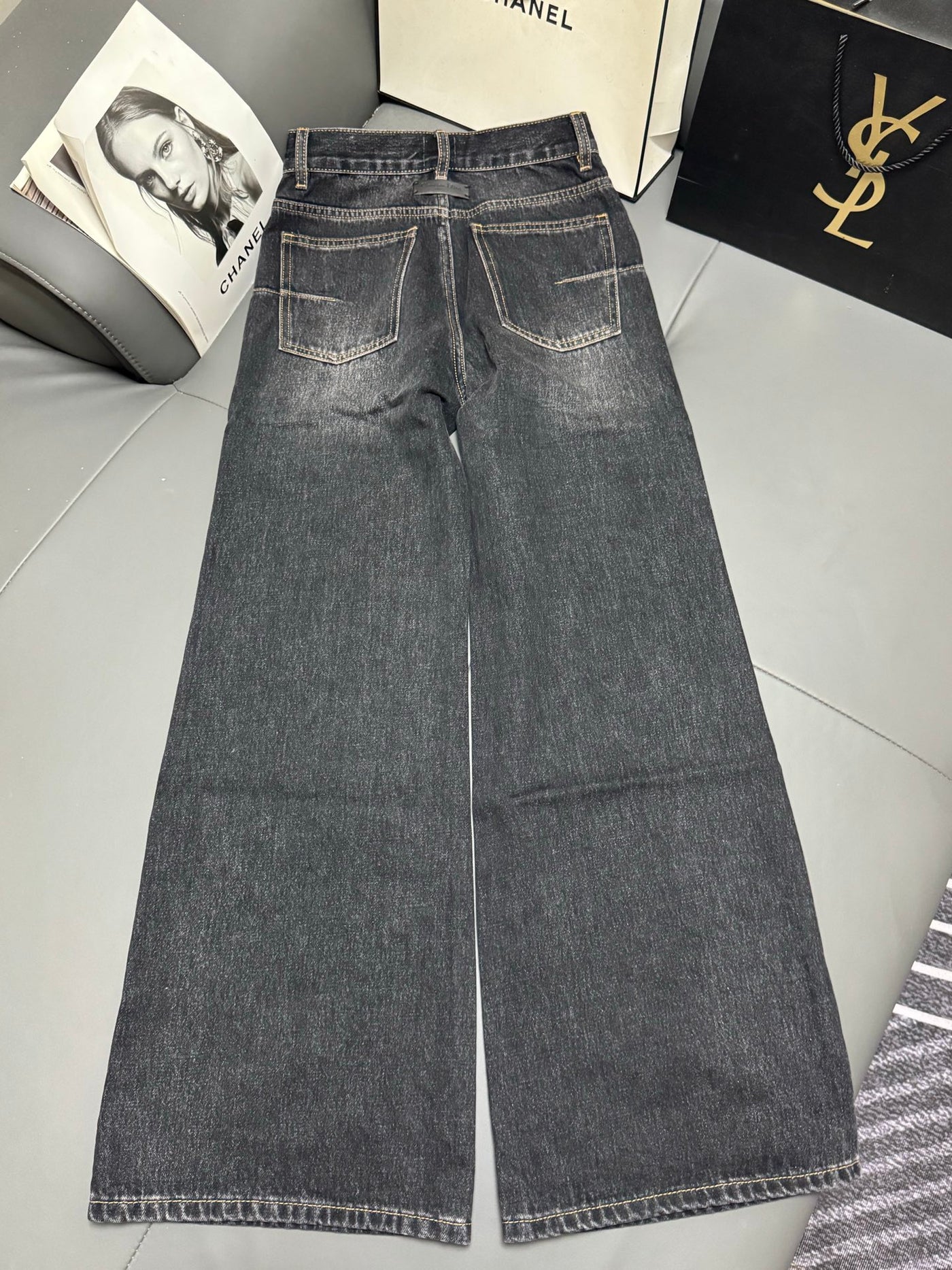 L'Art de la Maille. Pièce de Collection.