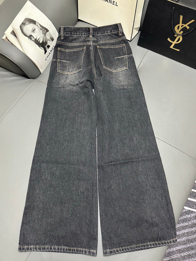 L'Art de la Maille. Pièce de Collection.