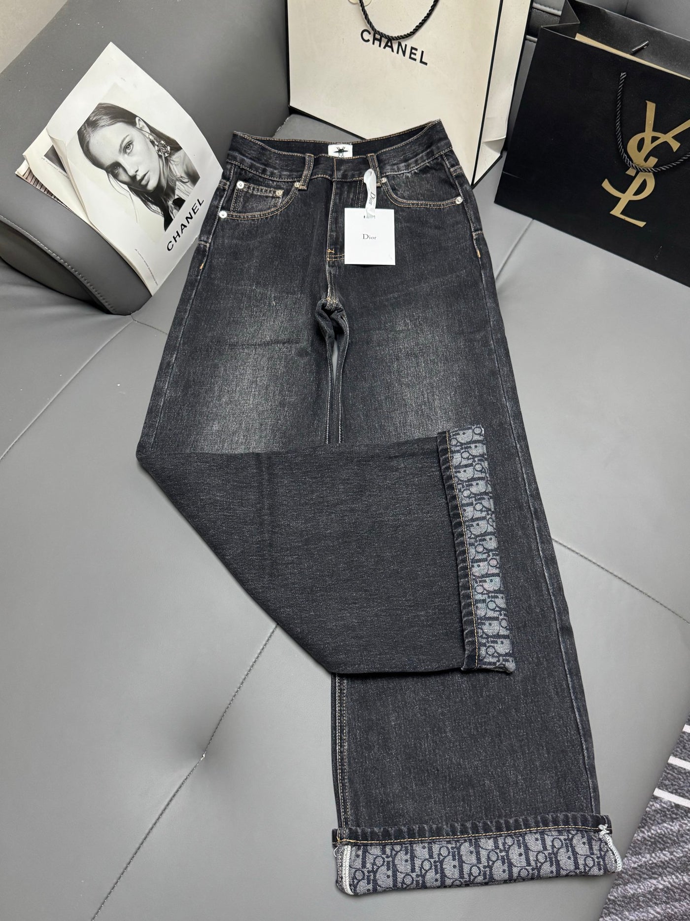 L'Art de la Maille. Pièce de Collection.