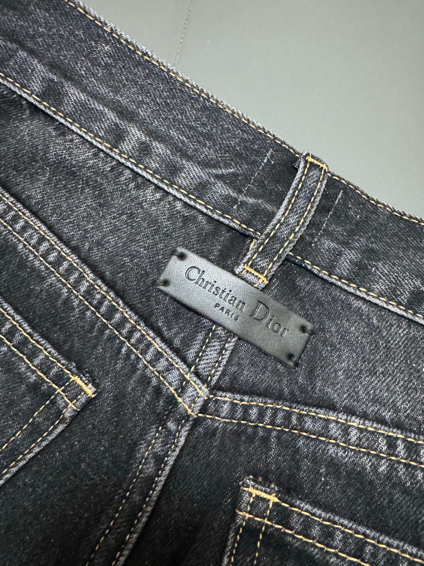 L'Art de la Maille. Pièce de Collection.