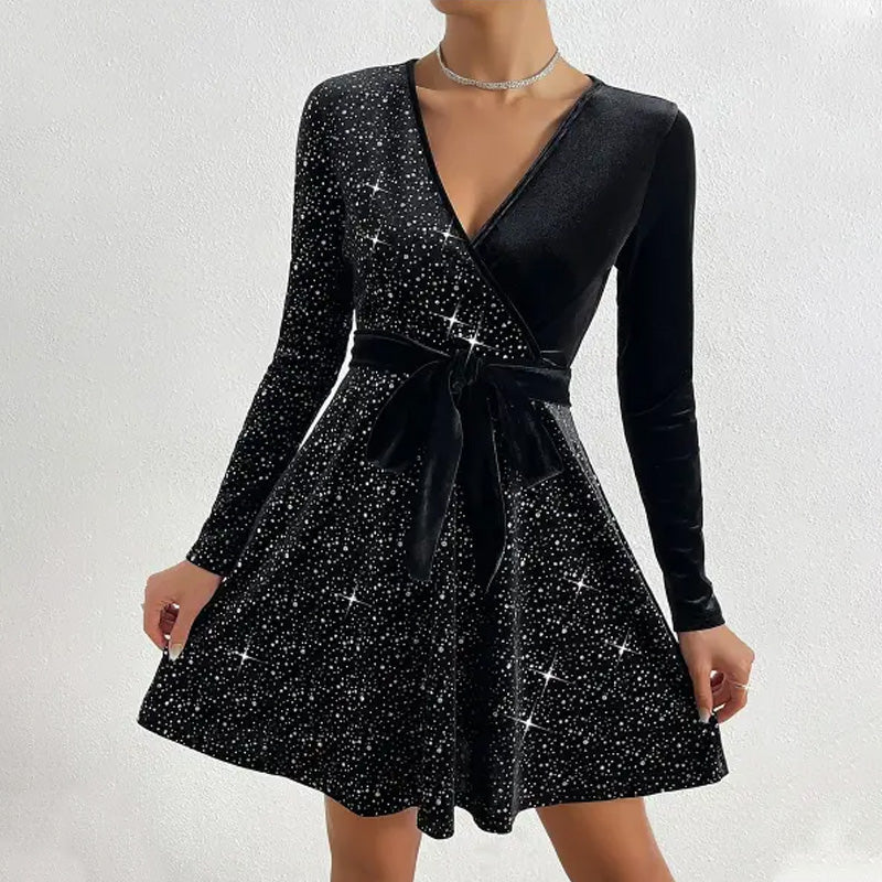 Robe courte trapèze à sequins pour femme