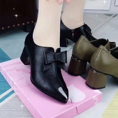 Chaussures à talons carrés et bout pointu en cuir PU pour femmes